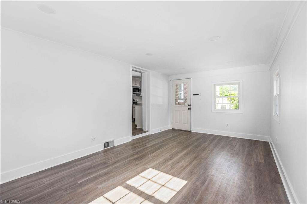 1300 Miller Street Property Photo 3