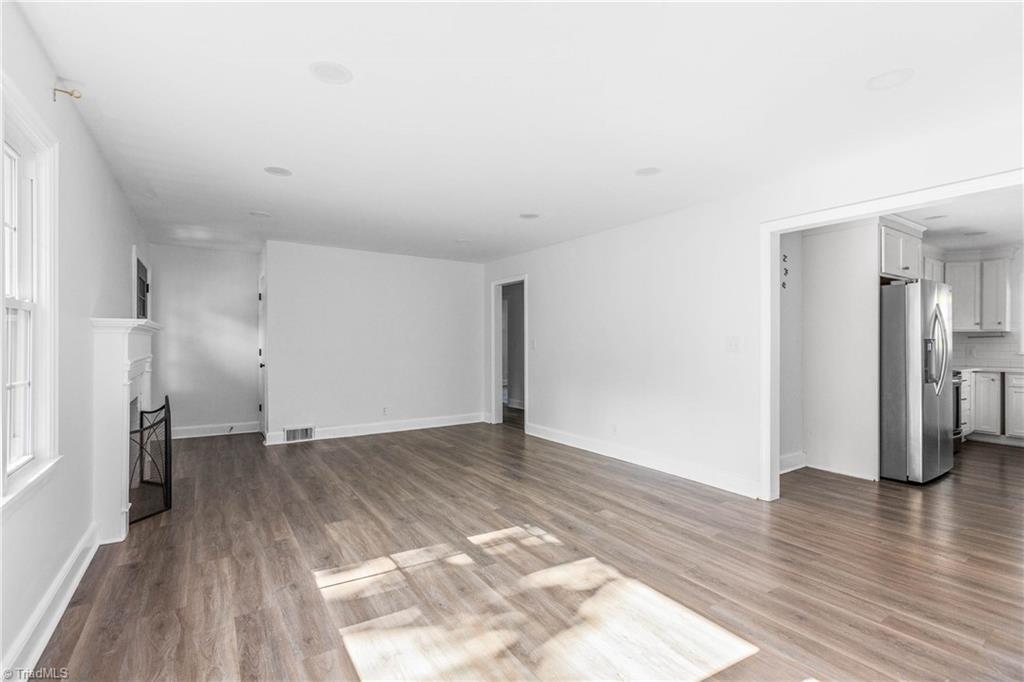 1300 Miller Street Property Photo 9