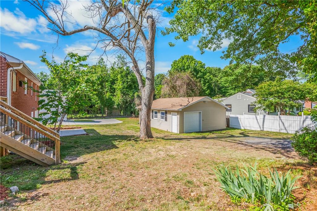 1300 Miller Street Property Photo 25