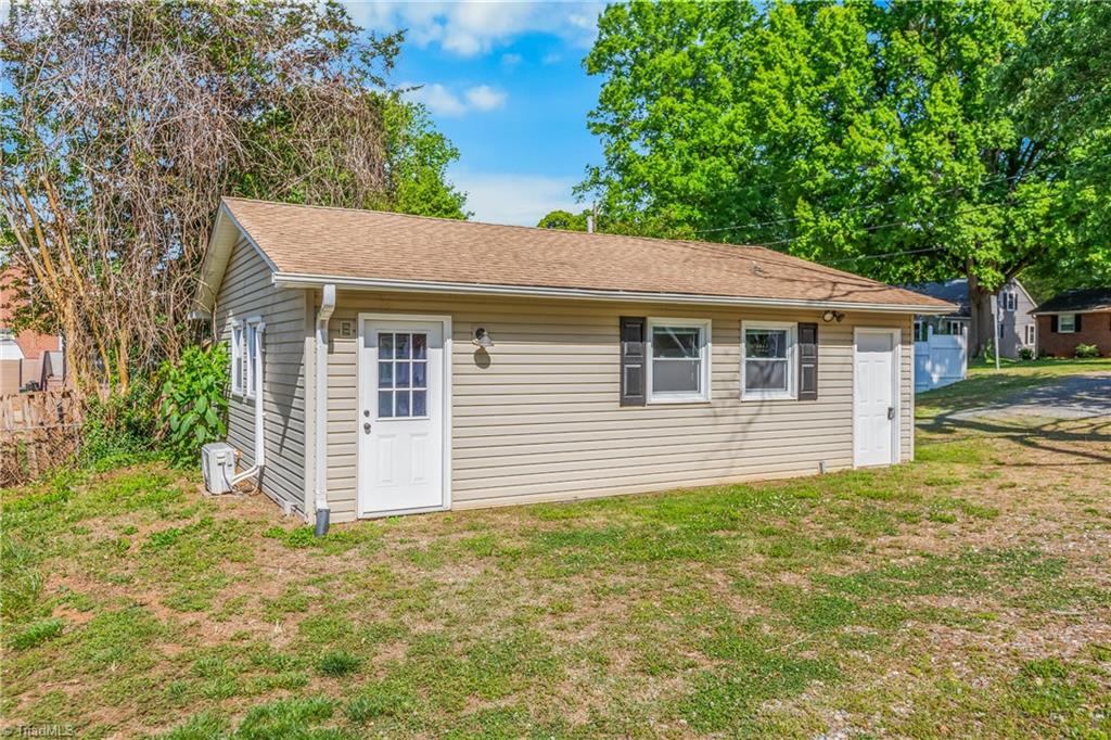 1300 Miller Street Property Photo 27