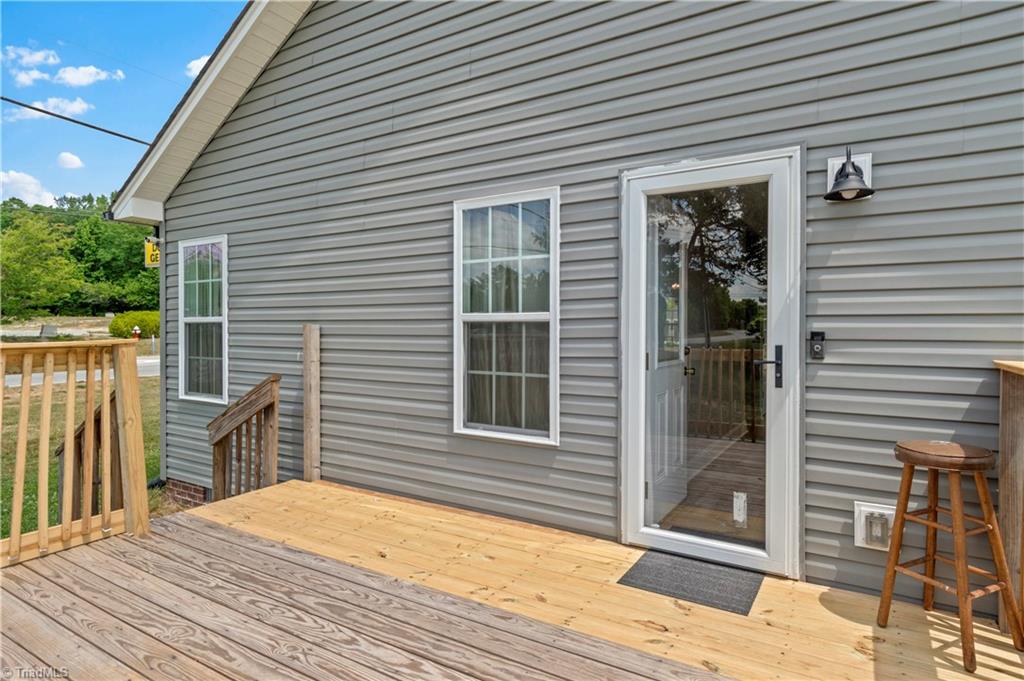 100 Hillside Drive Property Photo 23
