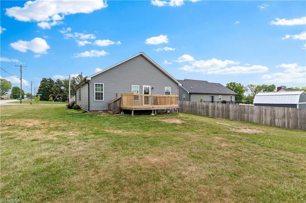 100 Hillside Drive Property Photo 24