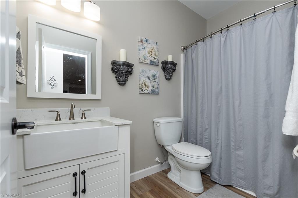 4907 Lanvale Avenue Property Photo 25