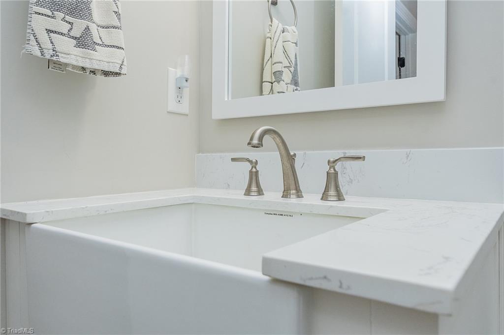 4907 Lanvale Avenue Property Photo 26