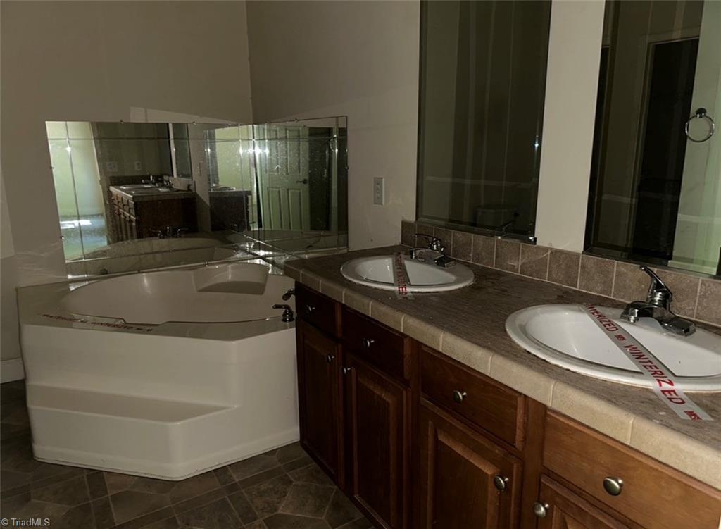 172 Jesse King Road Property Photo 14
