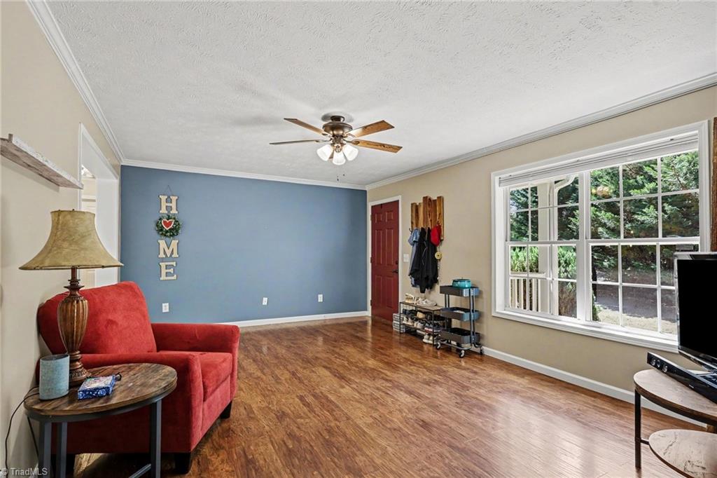 4305 Young Road Property Photo 7