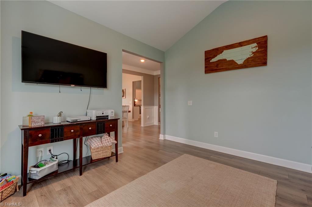 109 Broadwater Way Property Photo 7