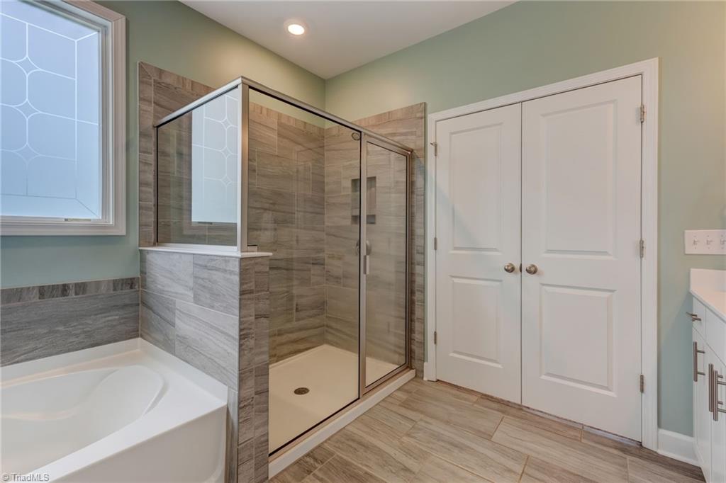109 Broadwater Way Property Photo 21