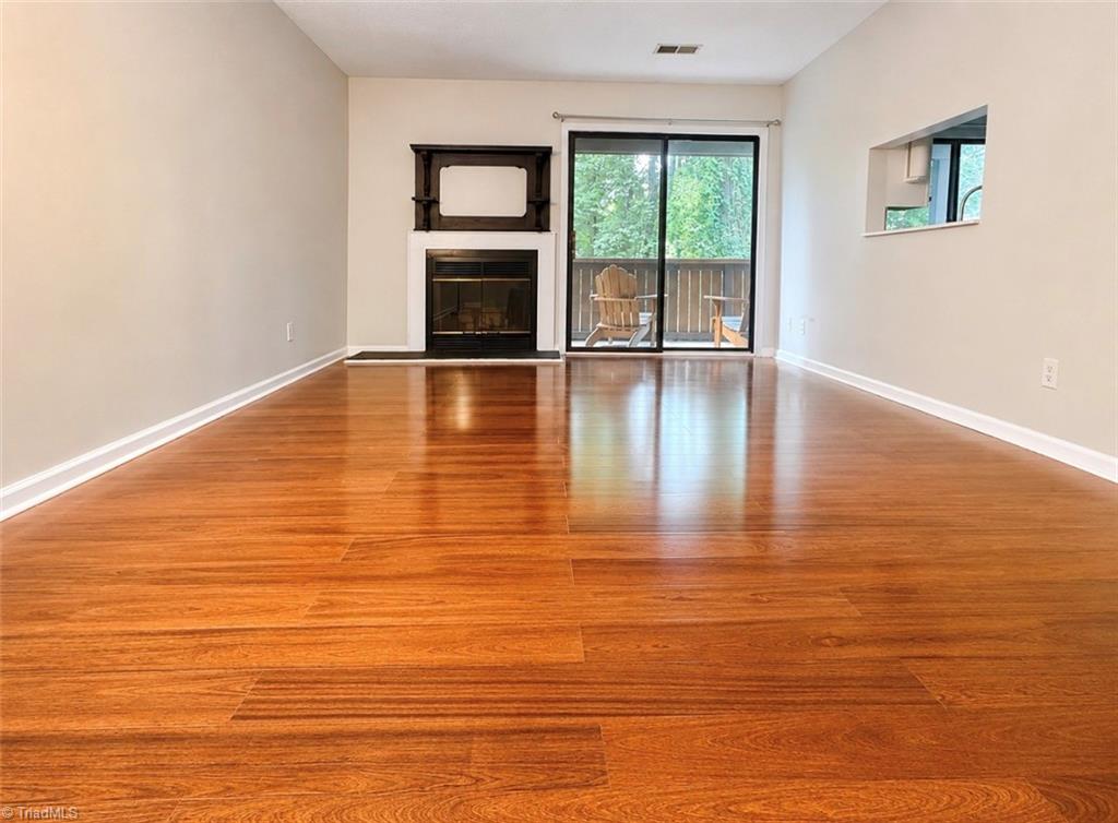 2935 Oaktop Circle Property Photo 4