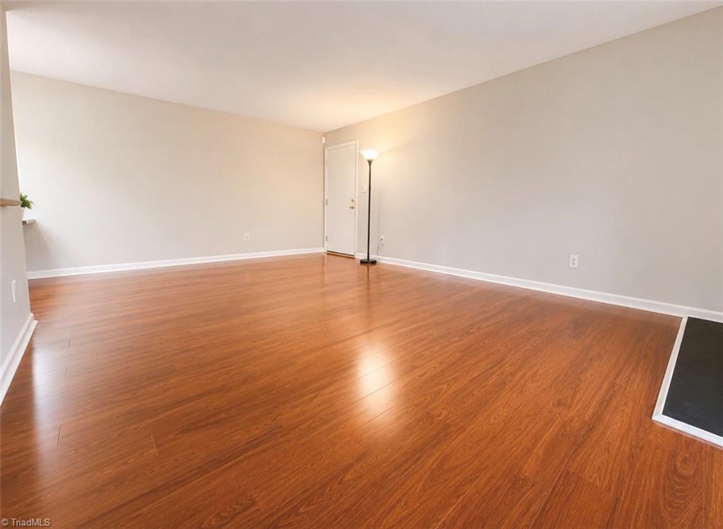 2935 Oaktop Circle Property Photo 5