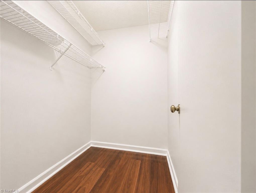 2935 Oaktop Circle Property Photo 18