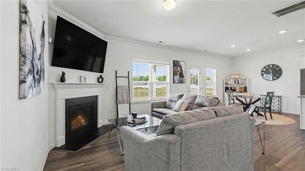 178 Wickham Court Property Photo 10