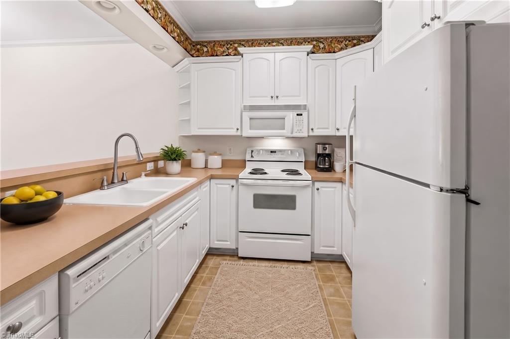 683 Sonoma Lane Property Photo 15