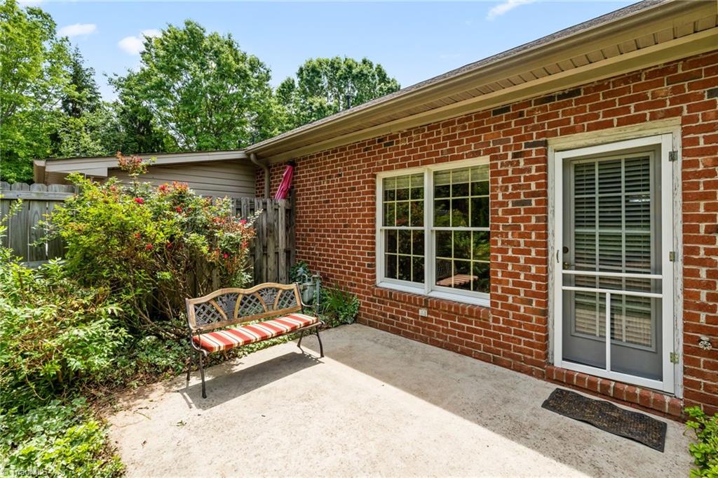 683 Sonoma Lane Property Photo 33