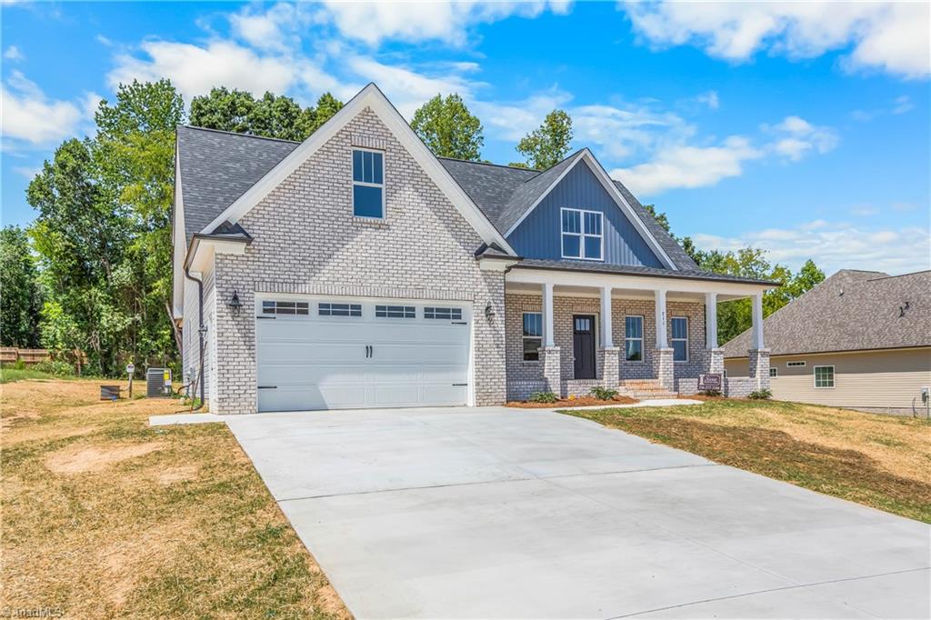 211 Cool Run Property Photo 3