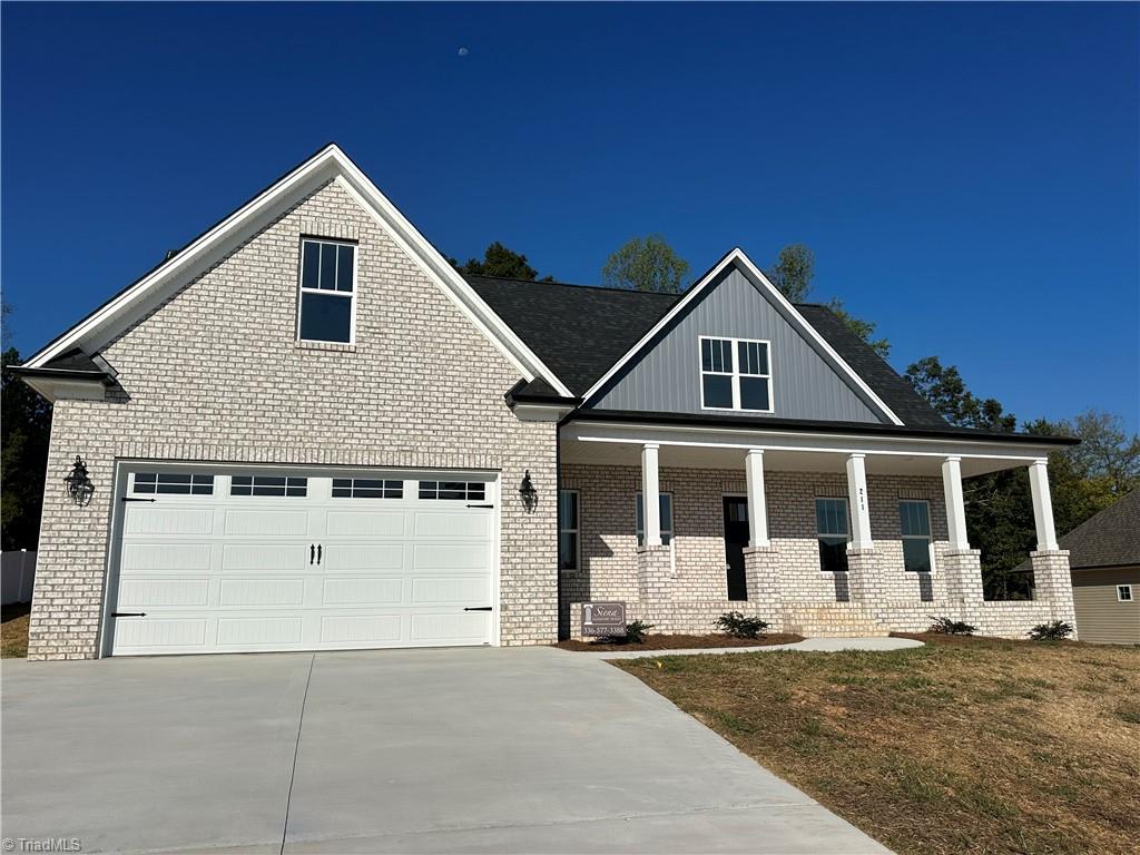211 Cool Run Property Photo 8