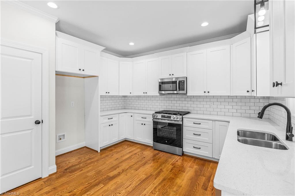 211 Cool Run Property Photo 13