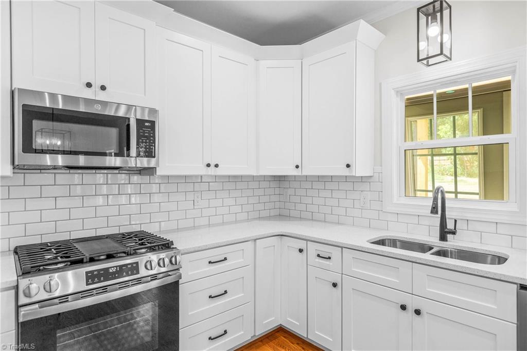 211 Cool Run Property Photo 16