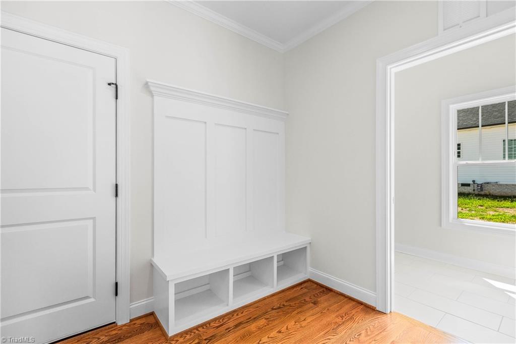 211 Cool Run Property Photo 23