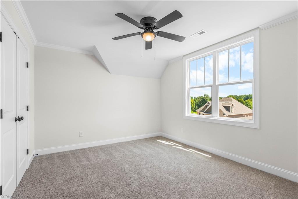 211 Cool Run Property Photo 31