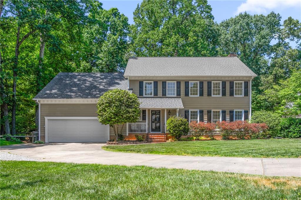 1219 Foxfire Drive Property Photo 2