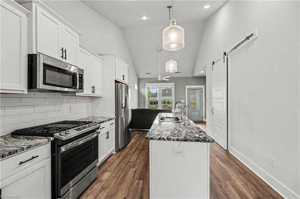 3904 Lundin Drive Property Photo 13