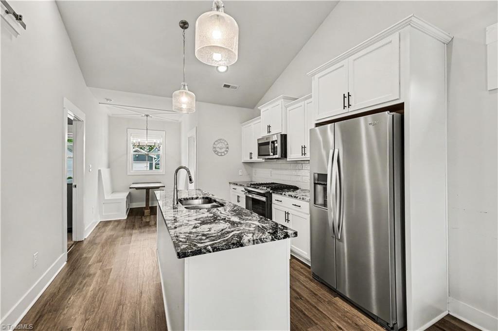 3904 Lundin Drive Property Photo 14