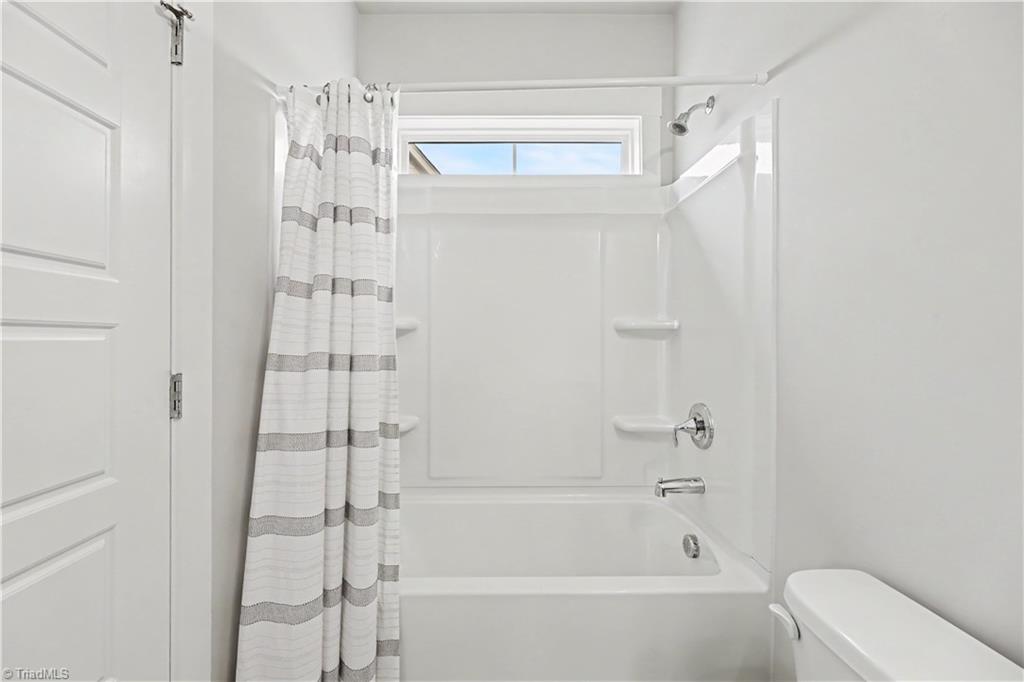 3904 Lundin Drive Property Photo 15