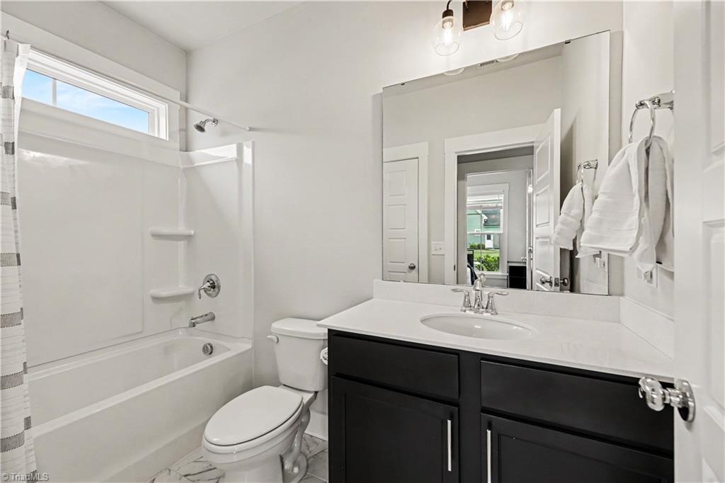 3904 Lundin Drive Property Photo 16