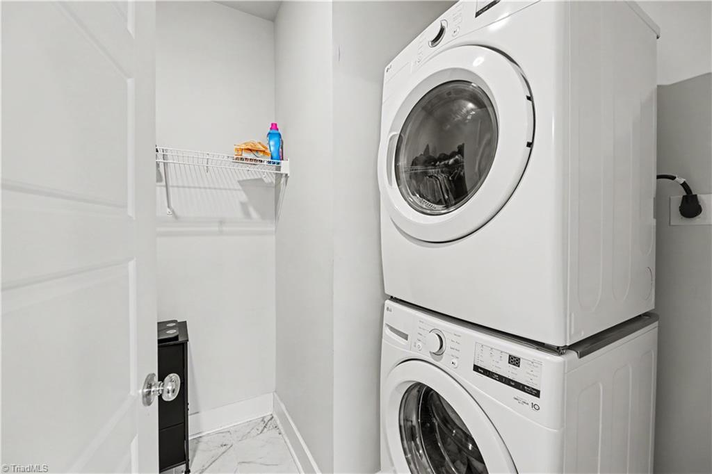 3904 Lundin Drive Property Photo 23