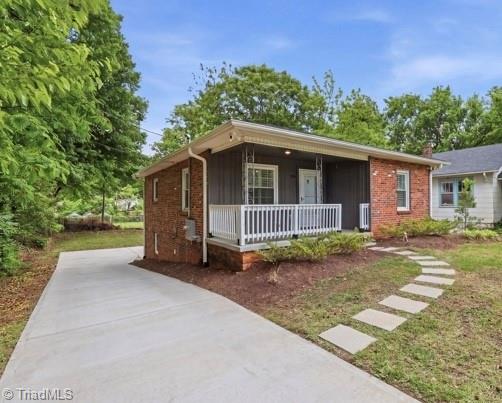 504 4TH Street Property Photo 1
