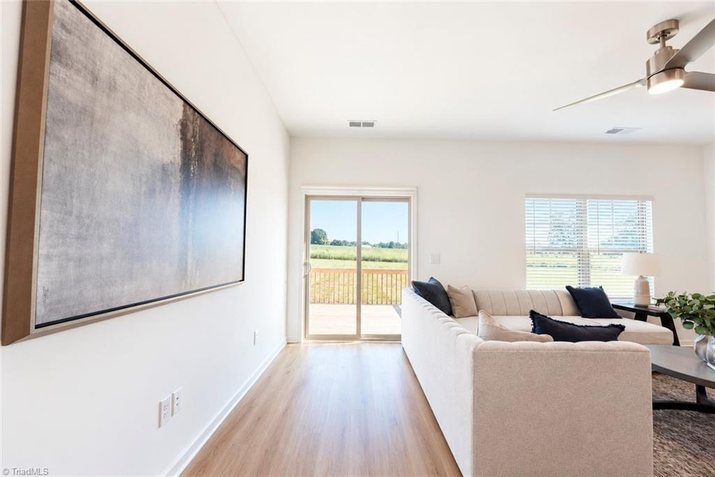 6905 Steeplegate Drive Property Photo 11