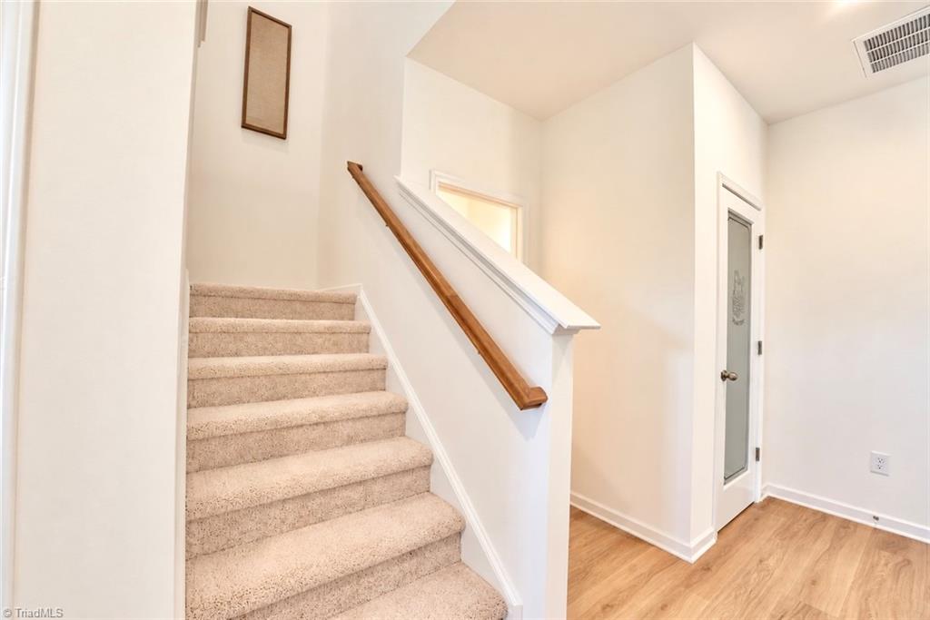 6905 Steeplegate Drive Property Photo 17
