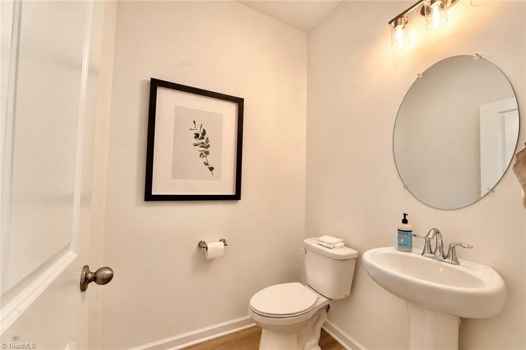 6905 Steeplegate Drive Property Photo 18