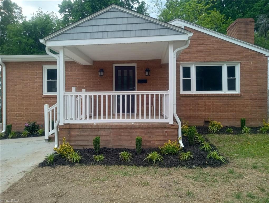 1008 E Side Drive Property Photo