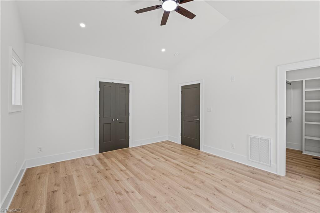 109 Frost Road Property Photo 23