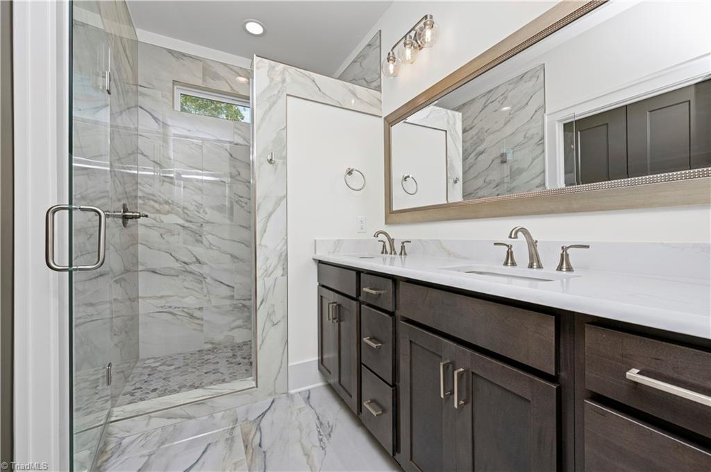 109 Frost Road Property Photo 28