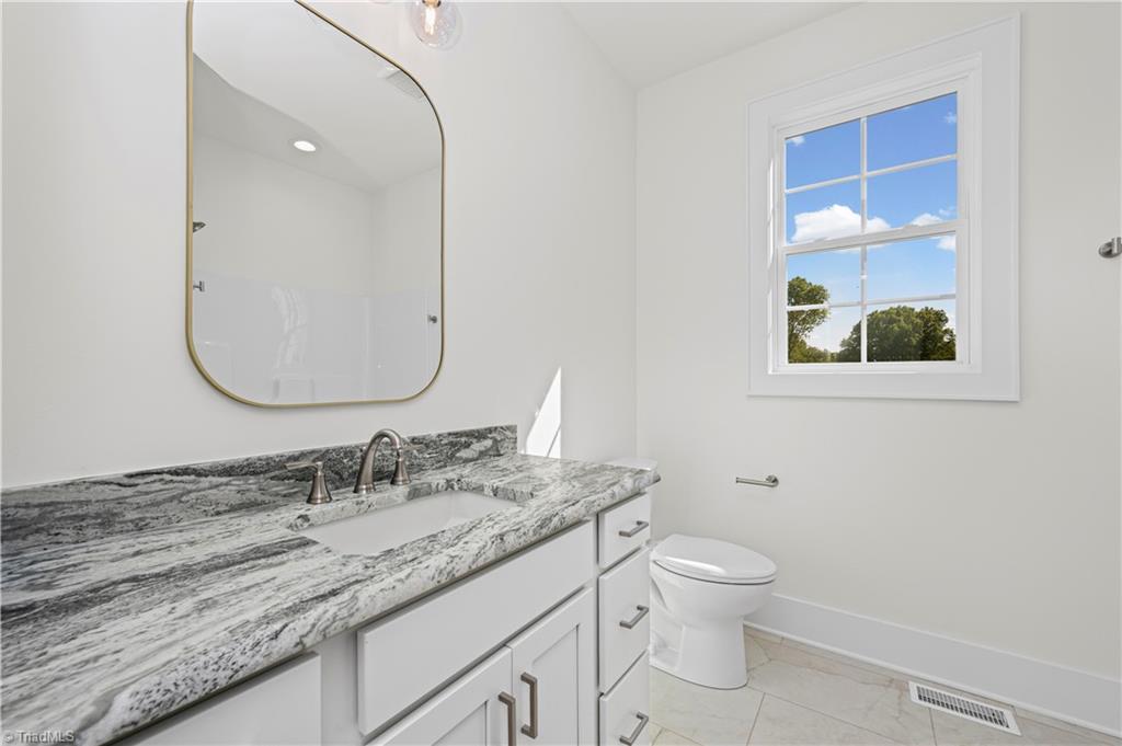 109 Frost Road Property Photo 33