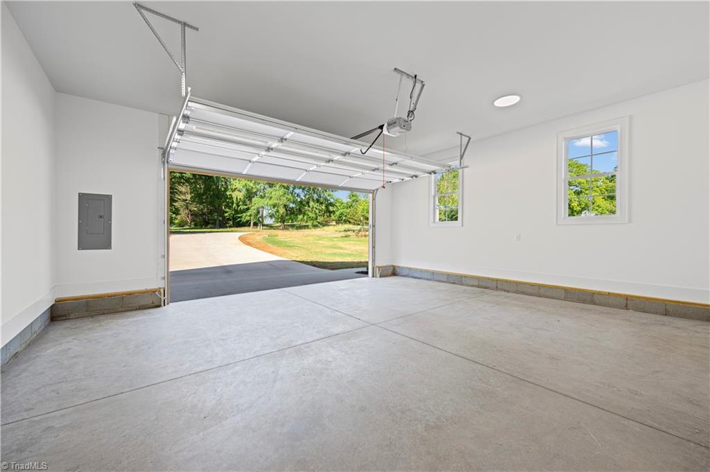 109 Frost Road Property Photo 40