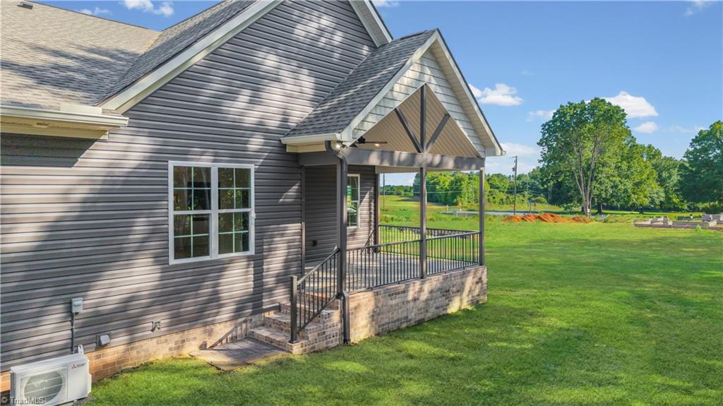 109 Frost Road Property Photo 44
