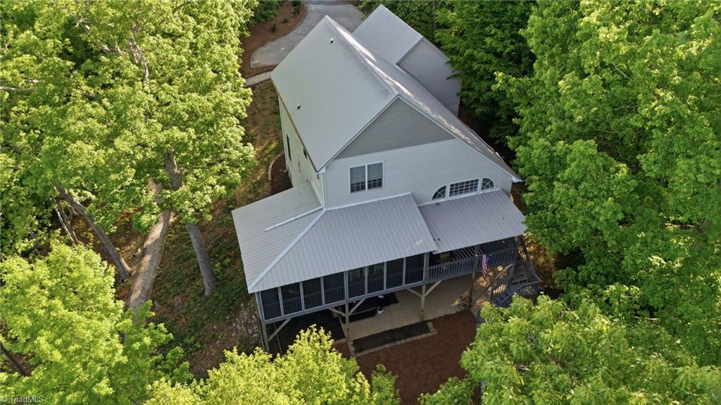 424 Mountain Harbor Drive Property Photo 5
