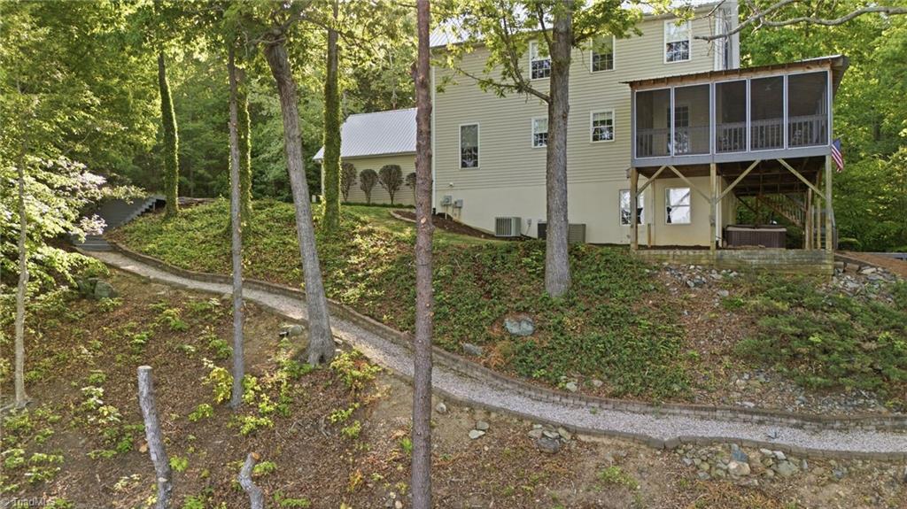 424 Mountain Harbor Drive Property Photo 12