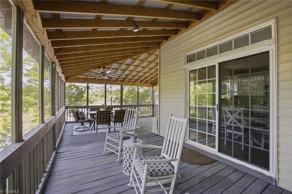 424 Mountain Harbor Drive Property Photo 18