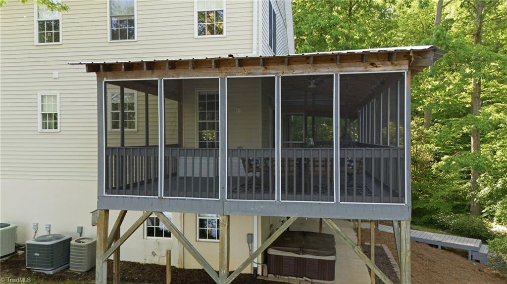 424 Mountain Harbor Drive Property Photo 20