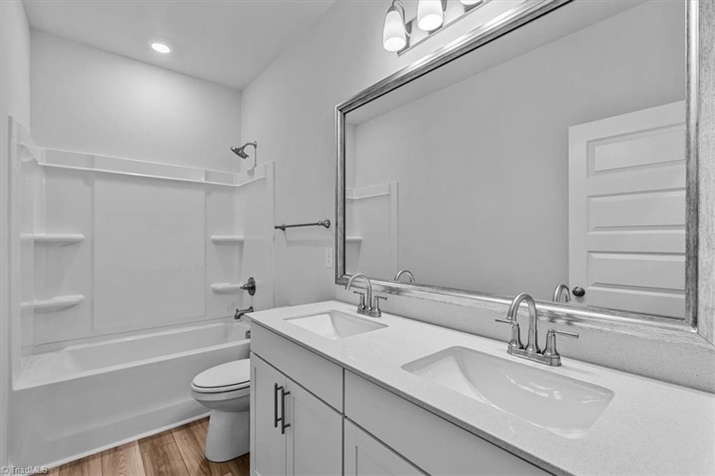 3022 Bayou Street Property Photo 24