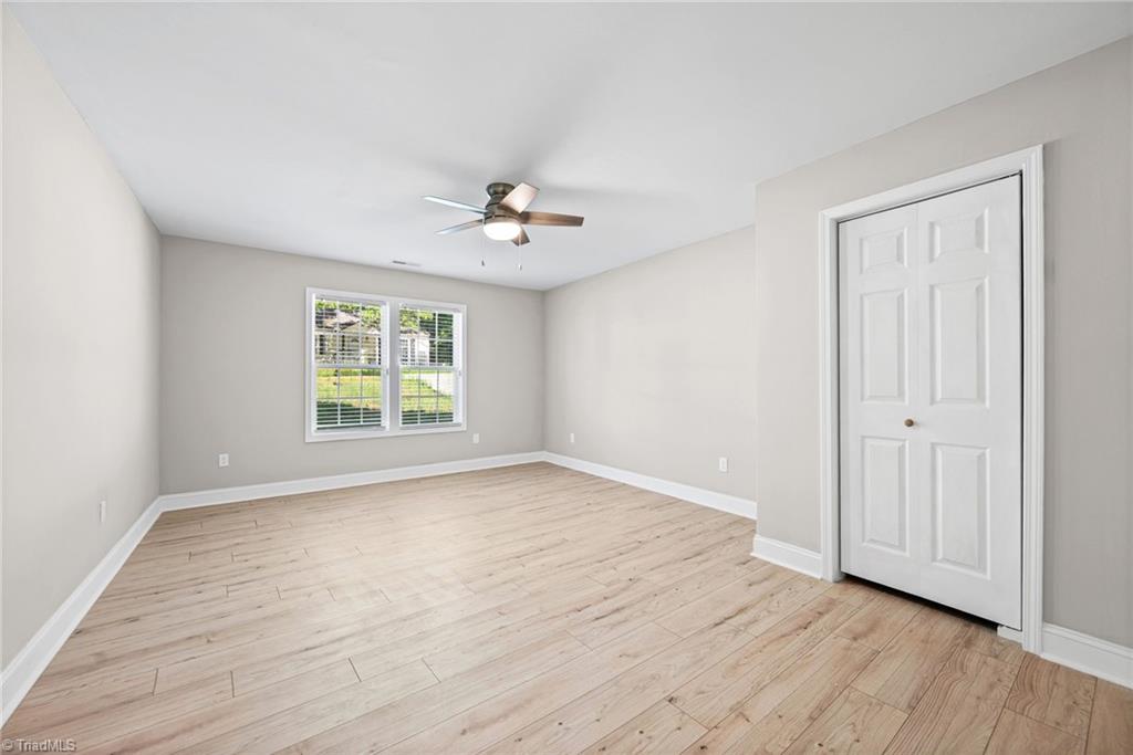 4311 Mineral Avenue Property Photo 7