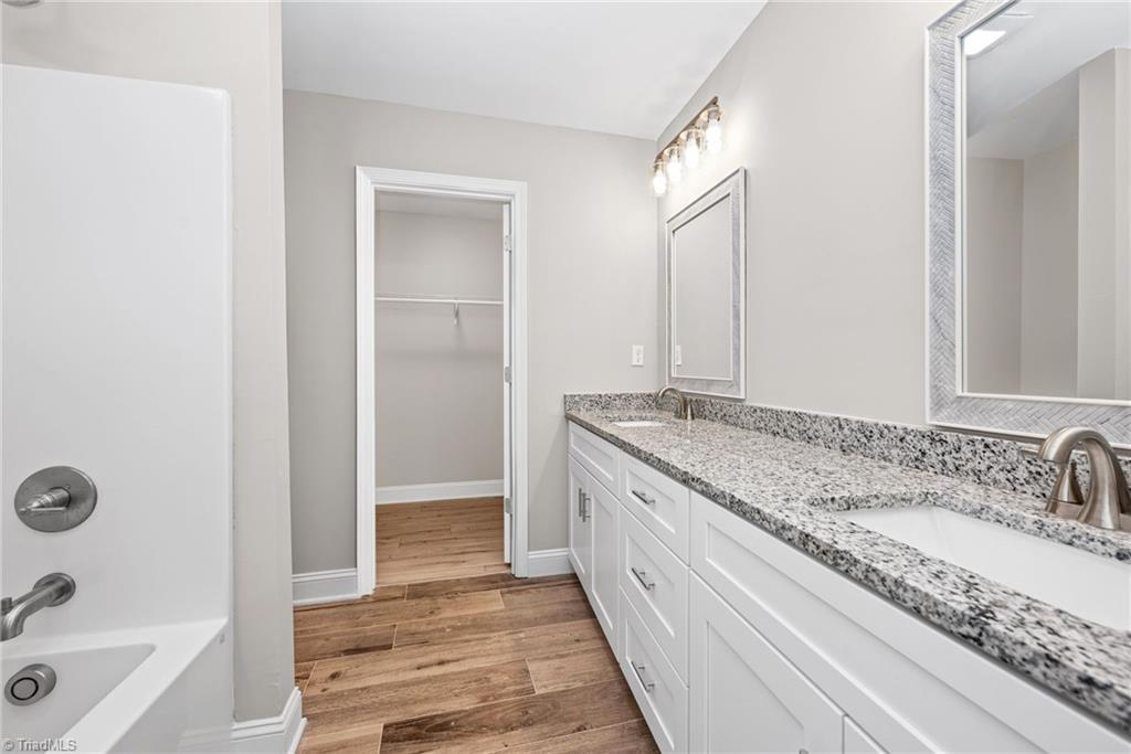 4311 Mineral Avenue Property Photo 17