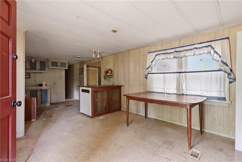 2974 Cid Road Property Photo 6