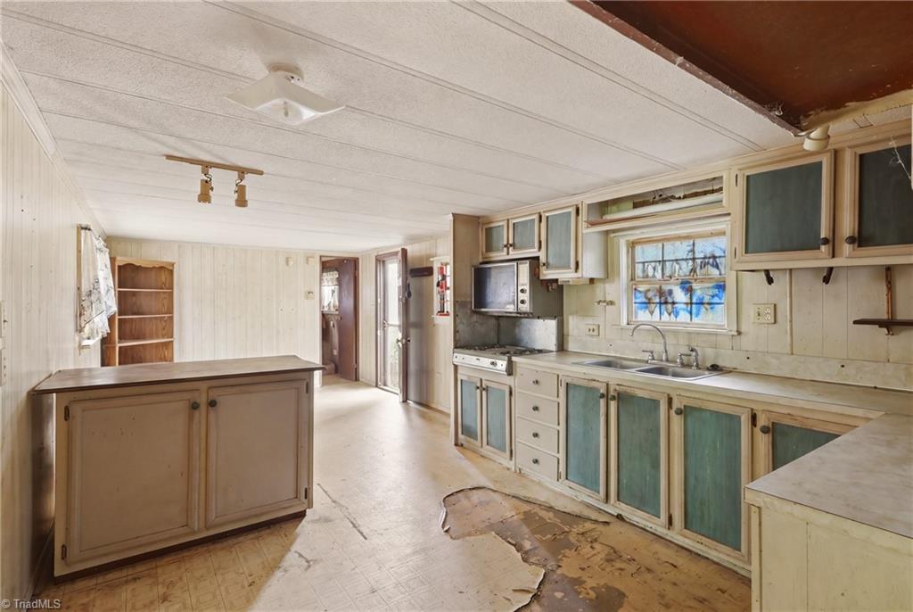 2974 Cid Road Property Photo 7