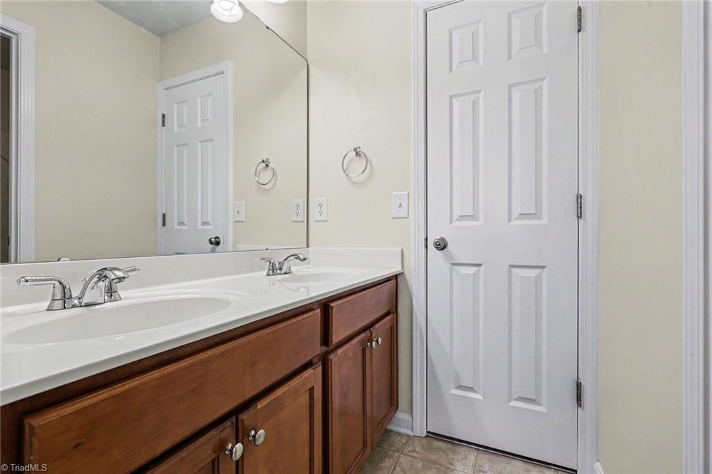 4834 Legacy Drive Property Photo 25